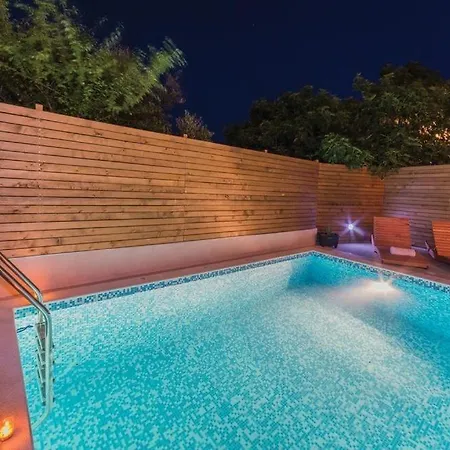 In With Pool Access, Terrace, Air Conditioning, Wi-fi, 3548-4 Apartment Pakostane